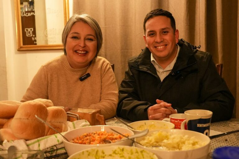 Jeannette Jara suma al alcalde de Puente Alto a su campaña para liderar red de voluntarios