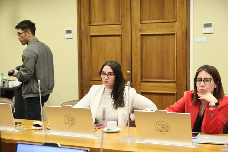 Comisión Investigadora por robo de cables aprueba informe que omite vínculo de José Antonio Kast con líder de banda criminal