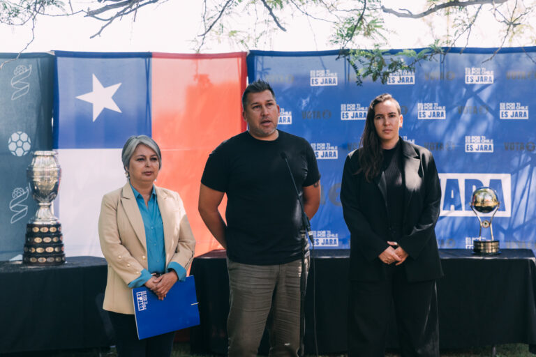 Candidata Jeannette Jara en reunión con Sifup