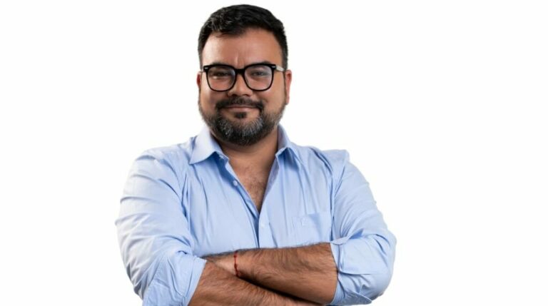 [Podcast] Legislar escuchando: dirigente barrial Juan Navarro es candidato a diputado por el Distrito 12