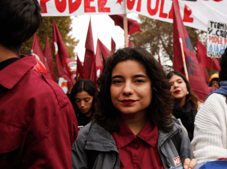 Presidenta de las JJCC, Catalina Lufín, destaca iniciativas en el programa de Jeannette Jara dirigida a los jóvenes y campaña de Gustavo Gatica