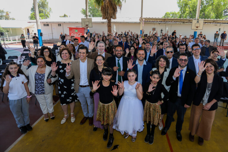 Ministro Cataldo: “Estamos cambiándole la cara a la educación pública de Chile, estableciendo nuevos estándares tanto en docencia como en infraestructura”