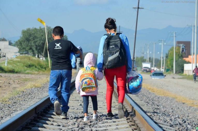 Defensoría de la Niñez advierte vulneración de derechos en proyecto que restringe acceso a derechos sociales para niños, niñas y adolescentes migrantes