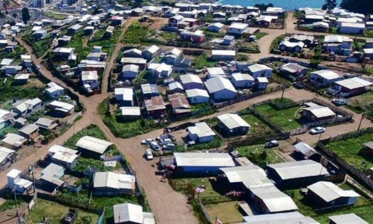 Minvu descarta que recursos para expropiar megatoma afecten proyectos de asentamientos precarios en otras zonas del país