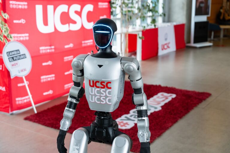 El cerebro invisible del robot humanoide que llegó a Chile