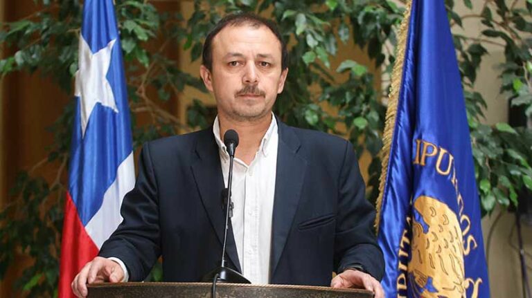 Diputado Cuello oficia a Cancillería para aclarar si embajador de EE.UU. instruyó al Gobierno a desechar proyecto de cable China–Chile