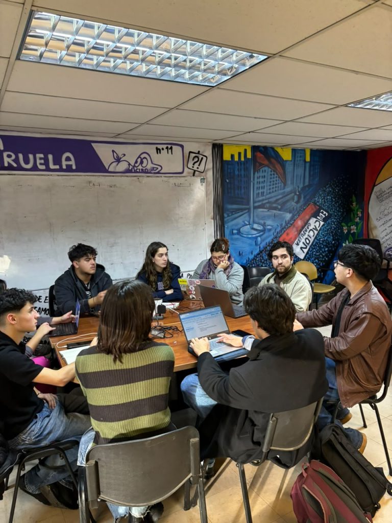El movimiento estudiantil se prepara: Confech y Renace alinean posturas en defensa de la educación pública