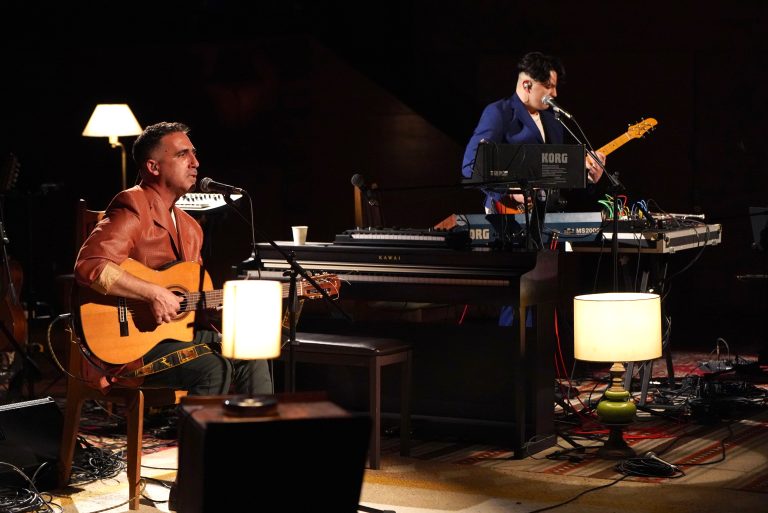 Tomás González aterriza con banda en la Sala Master para presentar su nuevo disco “No hay lugar”