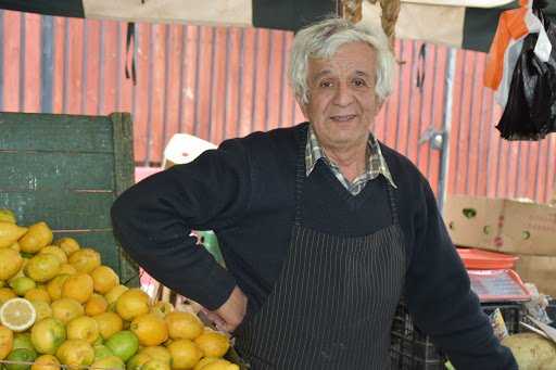 Vicepresidente de la asociación de ferias libres: “Las ventas han bajado un 50% y los coleros en el país nos quintuplican”