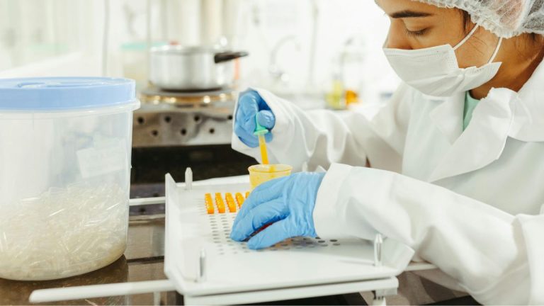 ¿Qué tan confiables son los test de drogas? Experto explica cuándo  un resultado positivo requiere confirmación