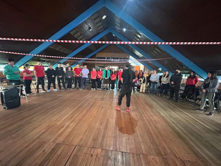 Cultura urbana en Fiestas Patrias: Corte Chilenero reinventa la tradición con nuevos laboratorios