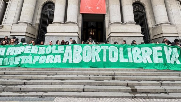Juventudes Comunistas llaman a adherir a movilización por aborto libre y seguro: “La defensa de los derechos sexuales y reproductivos no puede limitarse a una discusión institucional”