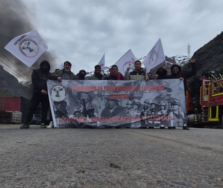 La Federación de Trabajadores de la Minería de Codelco Andina se declaran en alerta permanente