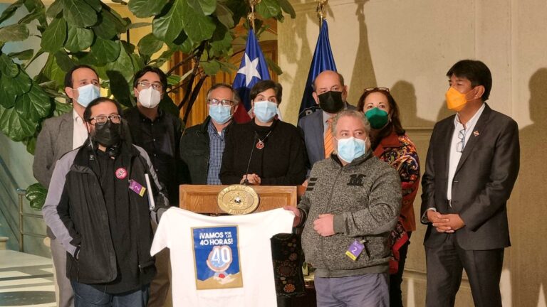 Senadores/as de Apruebo Dignidad se reúnen con la Coordinadora 40 horas